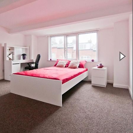 Budget Double Room Close To Leeds University And City Centre Exterior foto